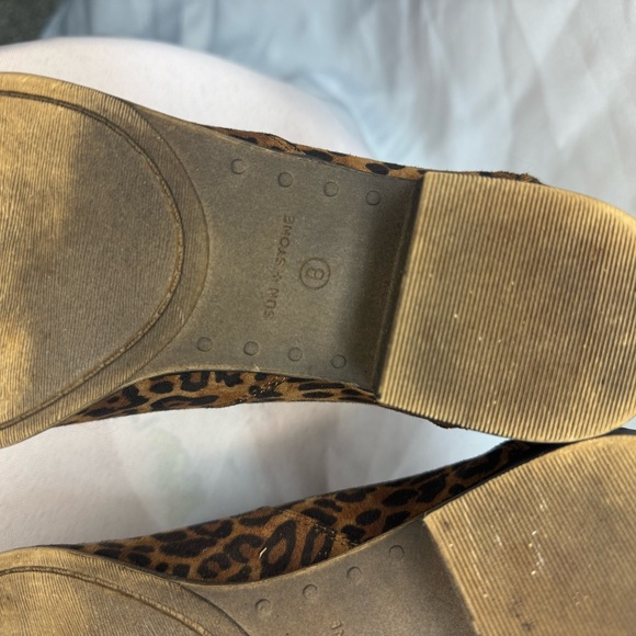 SUN STONE Womens Brown Leopard Print Abby Round Toe Block Heel Booties 8 W - Picture 9 of 9